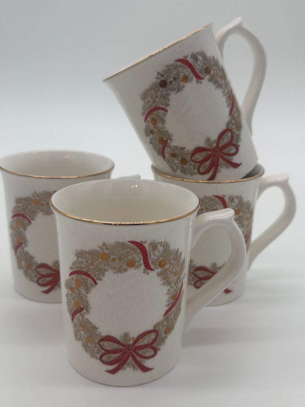 Otagiri Christmas Wreath Cup Mug Japan Holiday‎ Tea Coffee Gold Trim Lot of 4